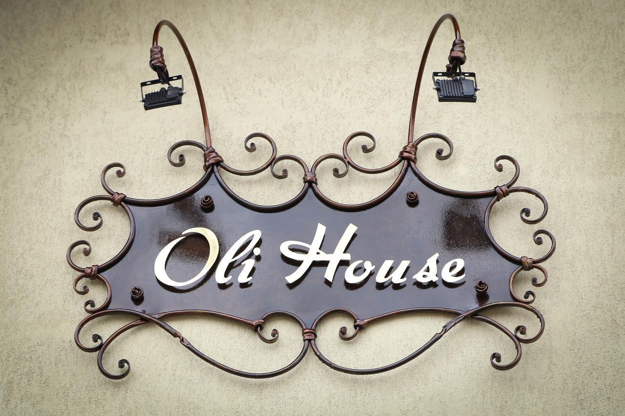 Oli House Hotel Gyulafehérvár Kültér fotó