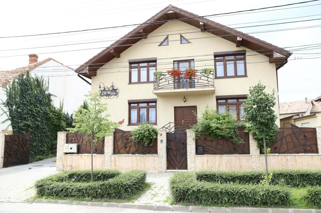 Oli House Hotel Gyulafehérvár Kültér fotó